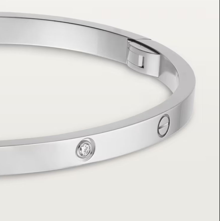 CARTI CLASSIC LOVE BRACELET WITH DIAMOND